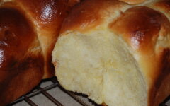 Булочки бриошь на молоке в мультиварке
