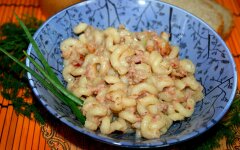 Макароны по-флотски с тушенкой на скорую руку