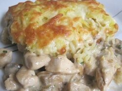 Курица с грибами под шубой из картофеля