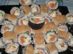 Роллы с нежным творожным сыром