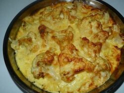 Цветная капуста в сметане с сыром в мультиварке