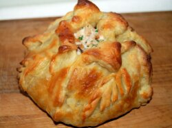 Мини-курники со свининой и грибами