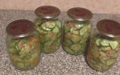 Салат «Сырой» из огурцов без варки