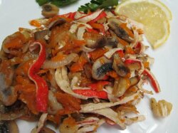 Оригинальный салат «Необыкновенный» с грибами