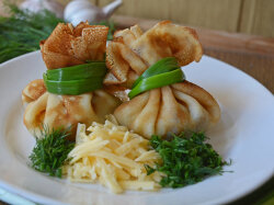 Блины на кислом молоке с ветчиной