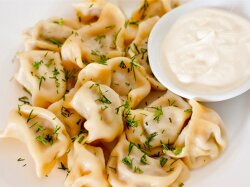 Вареники с грибами и жареной капустой