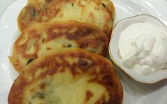 Картофельные зразы с грибами и луком