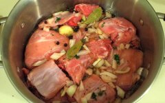 Маринад из красного вина для кролика