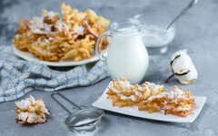 Хрустящий хворост с водкой на кефире