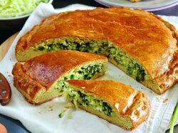 Шарлотка с капустой и зеленью на кефире