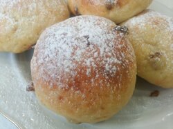 Творожные булочки как пух с изюмом без дрожжей