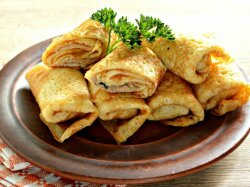 Блины с жареной ливерной колбасой