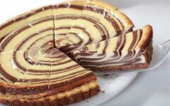 Простой сметанный торт «Зебра»