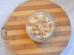 Рисовая каша с ирисками в микроволновке