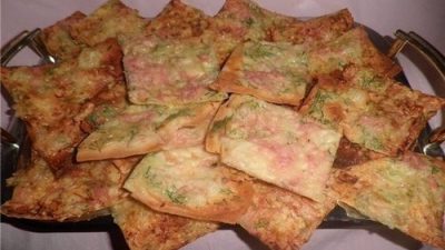 Чипсы из лаваша с ветчиной и сыром