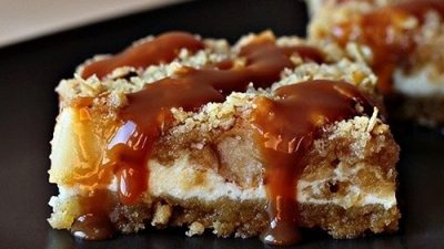 Чизкейк с хлопьями и яблоком