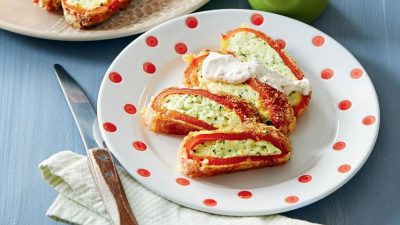 «Чушка бюрек» или перец, фаршированный брынзой