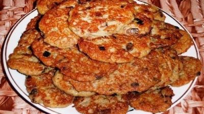 Деревенские драники с луком и грибами