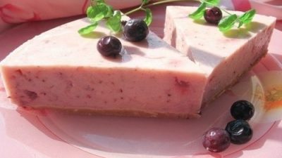 Десерт ягодно-йогуртовый без выпечки