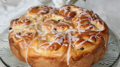 Домашние булочки-бриоши с кремом патисьер