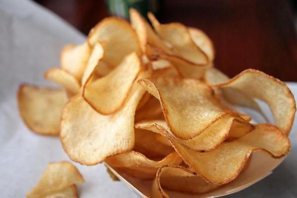 Домашние чипсы из картофеля в духовке