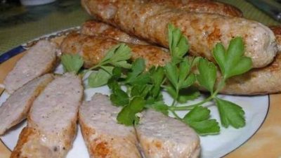 Домашние куриные колбаски с молоком