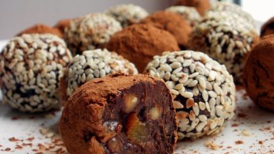 Домашние полезные конфетки с курагой
