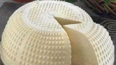 Домашний адыгейский сыр с зеленью