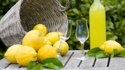 Домашний ликер «Лимончелло» лимонный