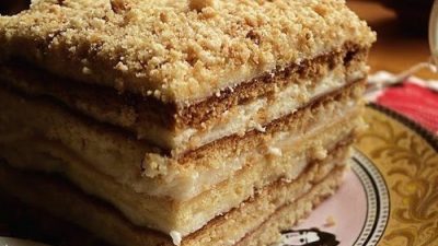 Домашний медовый торт со сметанным кремом