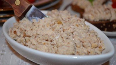 Домашний паштет из куриной грудки с орехами