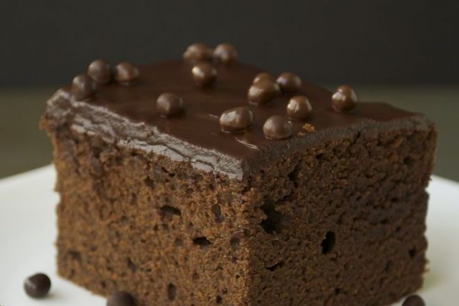 Домашний шоколадный пирог в шоколадной глазури