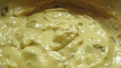 Домашний соус «Тартар» с солеными огурчиками