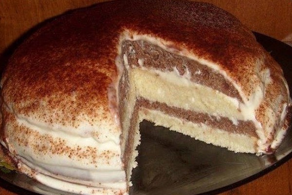 Домашний тортик на кефире со сметанным кремом