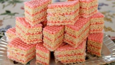 Домашний вафельный торт с вареной сгущенкой