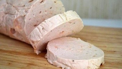 Домашняя колбаса из куриного филе для бутербродов