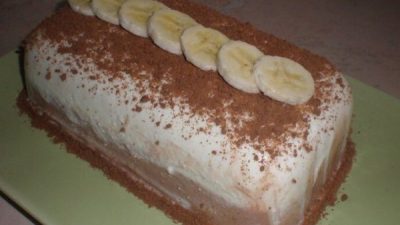 Двухцветный десерт из творога с бананом