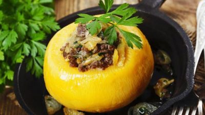 Фаршированная репа с овощами в духовке