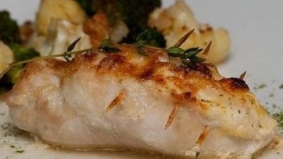 Фаршированные куриные грудки с абрикосами