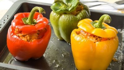 Фаршированные перцы с овощами и грибами