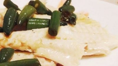 Форель с лимоном и специями, запеченная в фольге