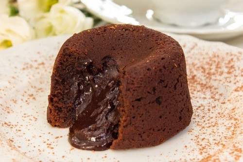 Французский кекс с темным шоколадом