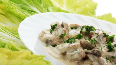 Фрикасе из курицы с болгарским перцем и чесноком