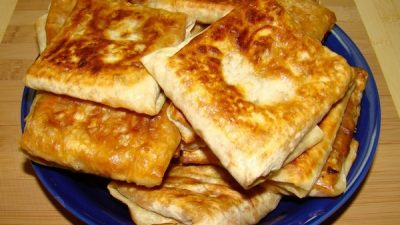Горячая закуска в лаваше с ветчиной