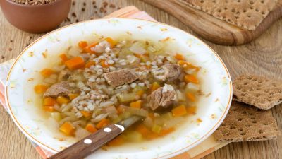 Говяжий суп с гречкой и картошкой