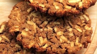 Гречневое печенье на кефире с яблоком