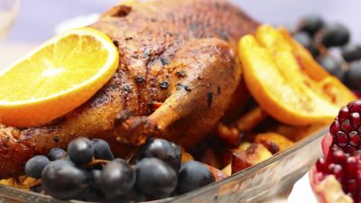 Гусь в апельсиново-медовой глазури