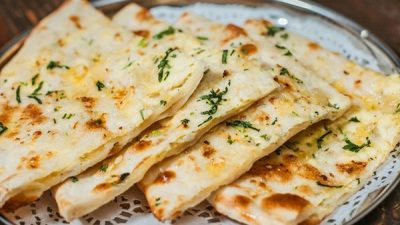 Индийская паратха с картофельной начинкой