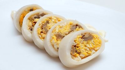 Кальмары фаршированные яично-грибной начинкой