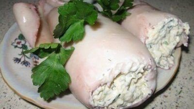 Кальмары с чесночно-сырной начинкой